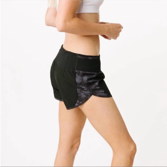 ZYIA 5-Star Camo Shorts - Picture 3 of 11